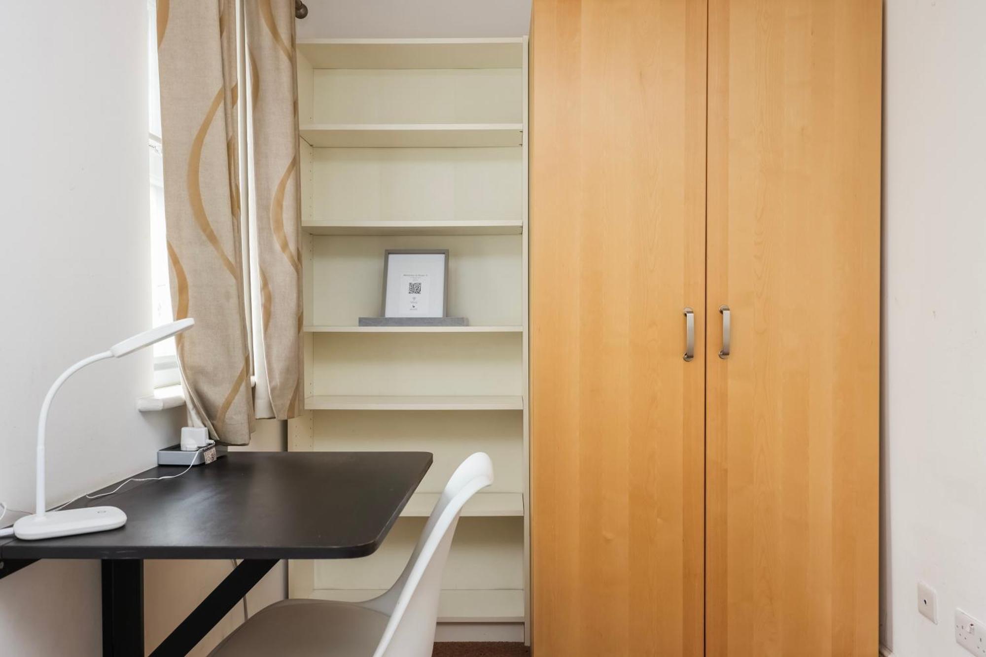 Vibrant Clapham Double Bedroom Londen Buitenkant foto